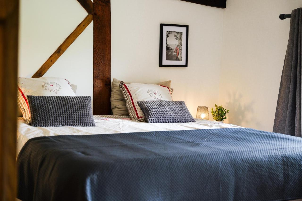 Gite La Dame Au Lit Gite A La Ferme Momignies Dış mekan fotoğraf